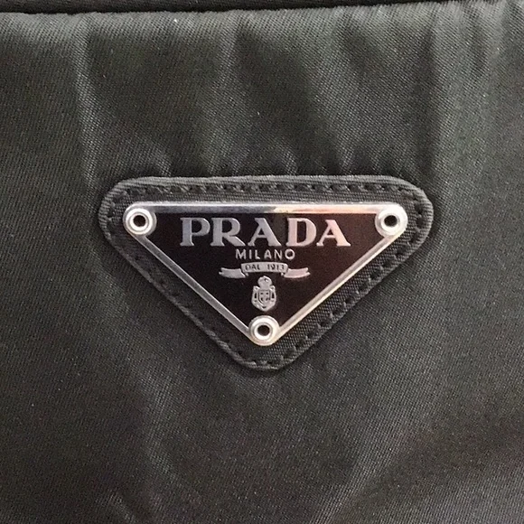 Prada Green Nylon Tote Handbag Bag - Picture 3 of 10